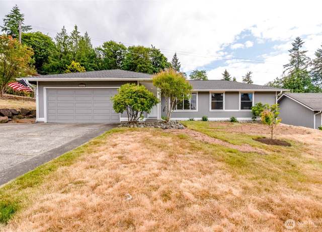 Property at 13457 SE Fairwood Blvd, Renton, WA 98058, 3 beds, 1 bath