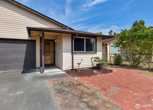 Property at 5227 101st Pl NE, Marysville, WA 98270, 3 beds, 1.5 baths