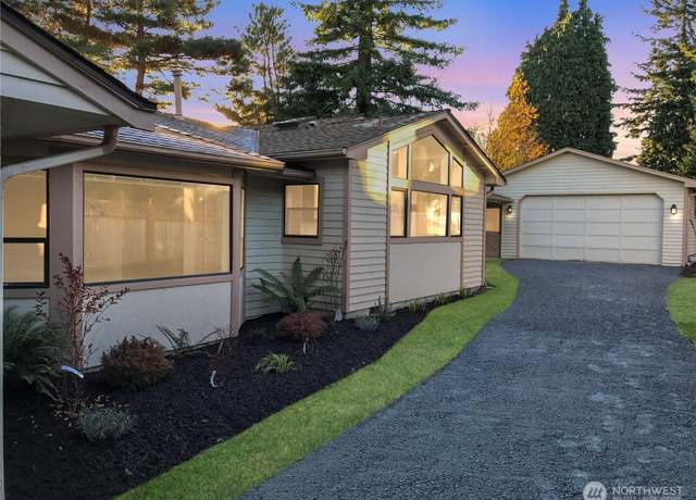 Property at 1515 3rd St, Kirkland, WA 98033, 3 beds, 2.5 baths