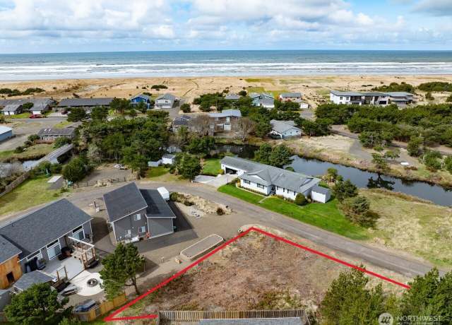 Property at 31802 H Pl, Ocean Park, WA 98640