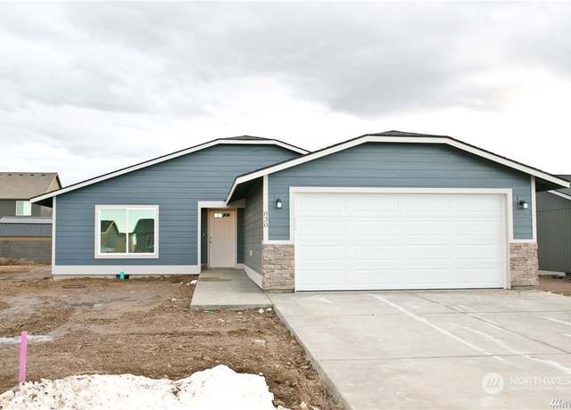 Property at 713 O St NE, Quincy, WA 98848, 4 beds, 2 baths