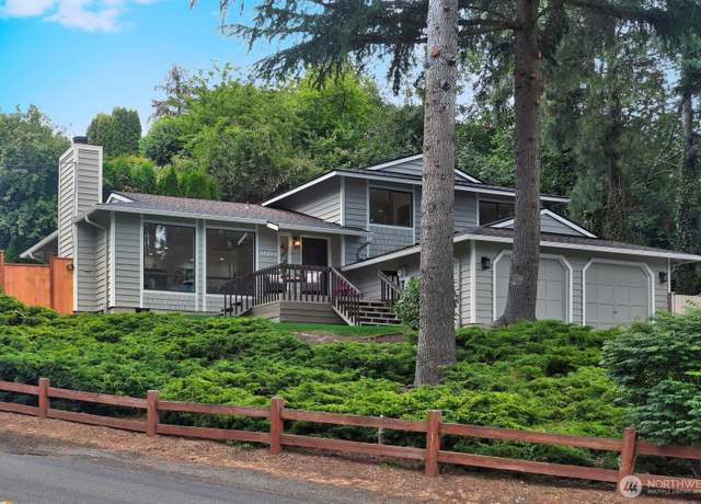 Property at 11214 80th Ave NE, Kirkland, WA 98034, 3 beds, 2.5 baths