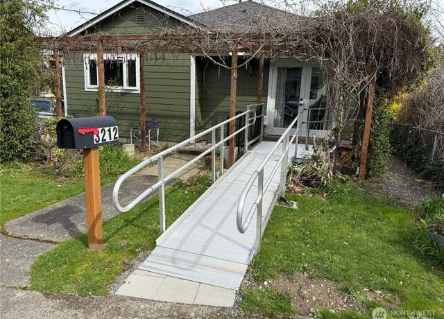 Property at 3212 21st Ave S, Seattle, WA 98144, 4 beds, 3 baths