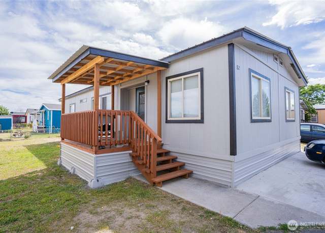 Property at 4000 Longview St NE #82, Moses Lake, WA 98837, 3 beds, 2 baths