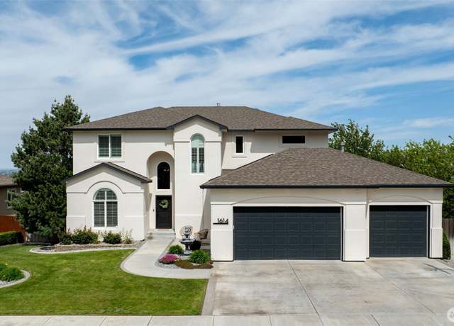Property at 1614 W 51st Ave, Kennewick, WA 99337, 4 beds, 4 baths