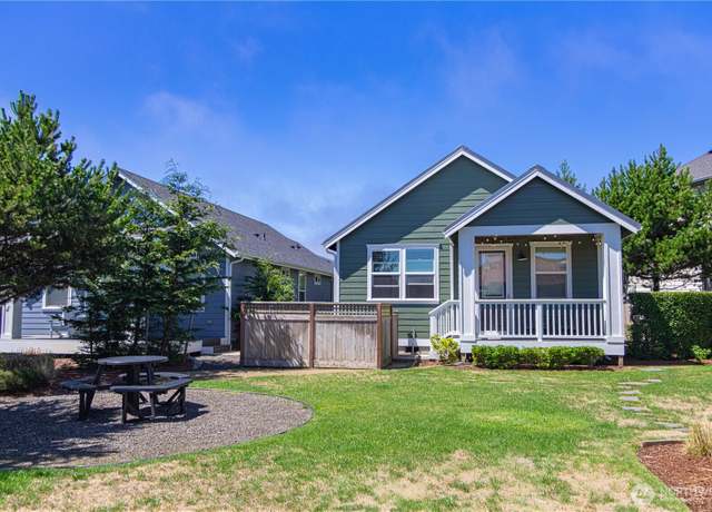 Property at 424 Vine Maple Ln SW, Ocean Shores, WA 98569, 1 bed, 1 bath