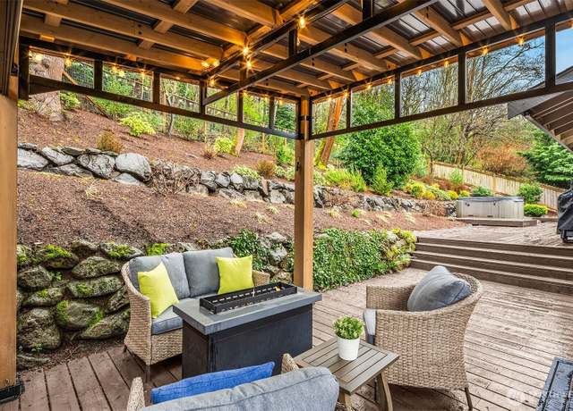 Property at 6700 81st Ave SE, Mercer Island, WA 98040, 4 beds, 3 baths