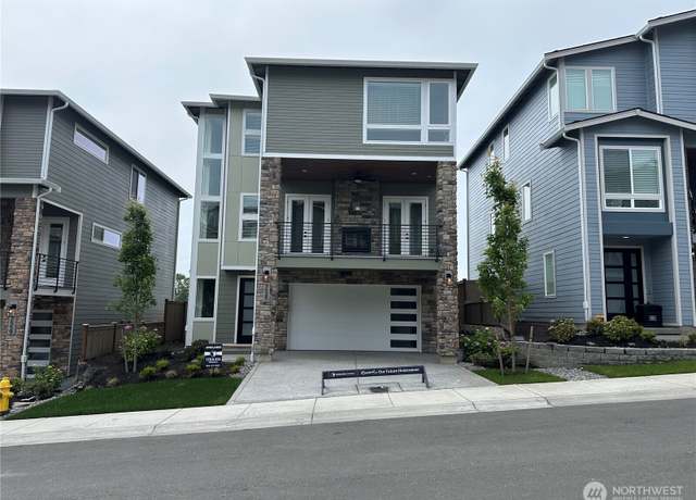 Property at 7547 S 130th Pl, Seattle, WA 98178, 4 beds, 3.5 baths