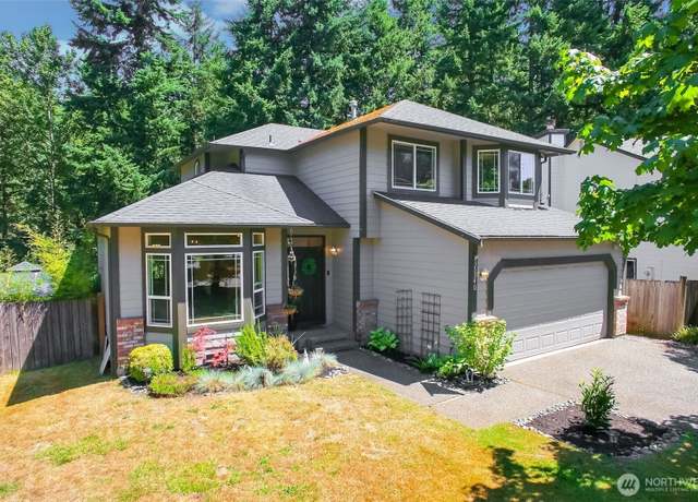 Property at 35340 10th Pl SW, Federal Way, WA 98023, 4 beds, 2.5 baths