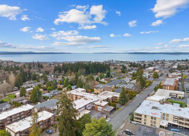 Property at 1110 5th Ave S #204, Edmonds, WA 98020, 2 beds, 1 bath