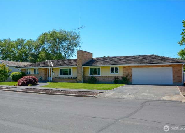 Property at 408 W 8th Ave, Ritzville, WA 99169, 4 beds, 3 baths