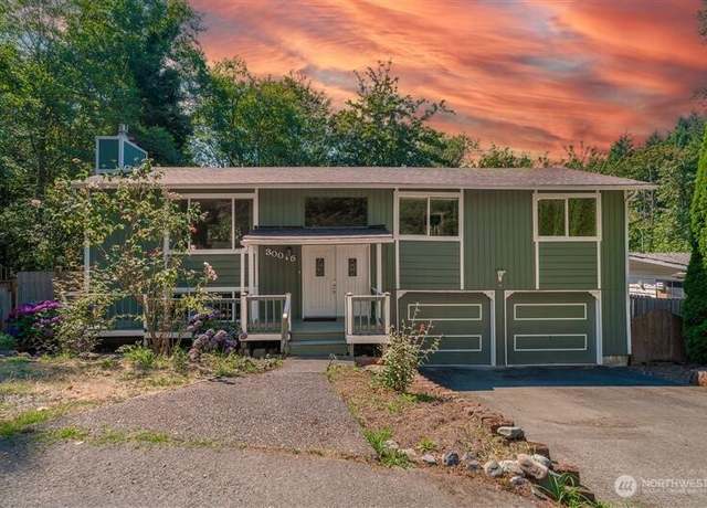 Property at 30015 108th Ave SE, Auburn, WA 98092, 5 beds, 3 baths