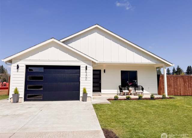 Property at 200 W Oak St, Yacolt, WA 98675, 3 beds, 2 baths