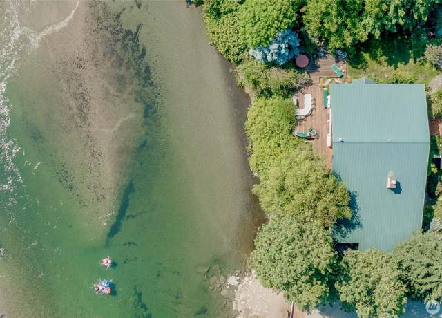 Property at 12463 Shore St, Leavenworth, WA 98826, 4 beds, 4 baths