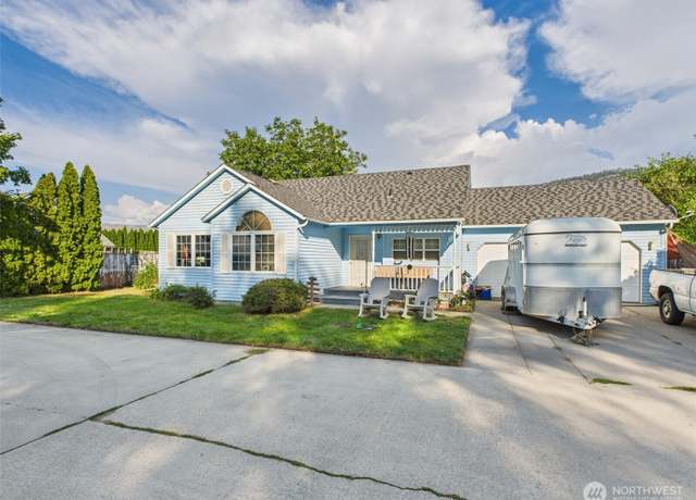 Property at 416 5th Ave, Oroville, WA 98844, 3 beds, 2 baths