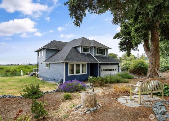 Property at 179 Perry Dr, Coupeville, WA 98239, 3 beds, 2.5 baths