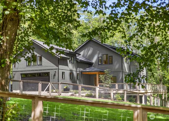 Property at 8636 NE Belle Hill Ln, Bainbridge Island, WA 98110, 4 beds, 3.5 baths