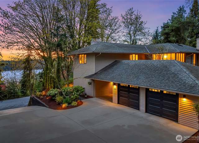 Property at 5310 W Mercer Way, Mercer Island, WA 98040, 4 beds, 2.5 baths