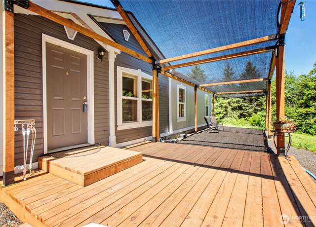 Property at 178 Bear View Dr, Chehalis, WA 98532, 3 beds, 2 baths