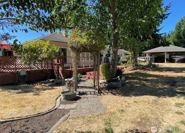 Property at 5447 South Shore Dr, Anacortes, WA 98221, 3 beds, 2 baths