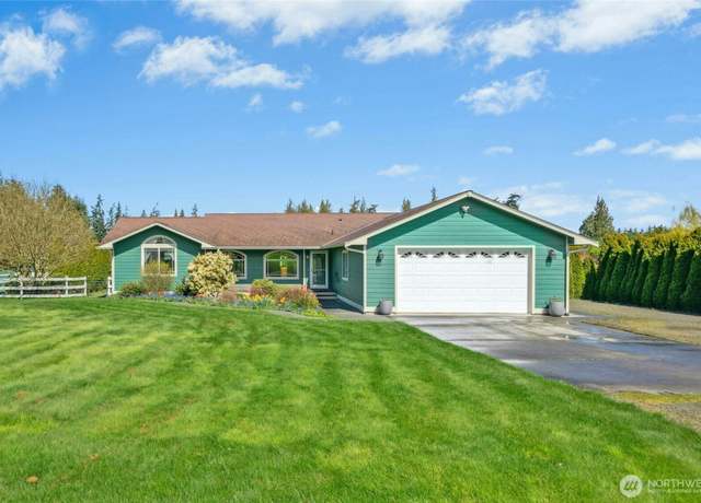 Property at 130 Howe Rd, Port Angeles, WA 98362, 3 beds, 2.5 baths