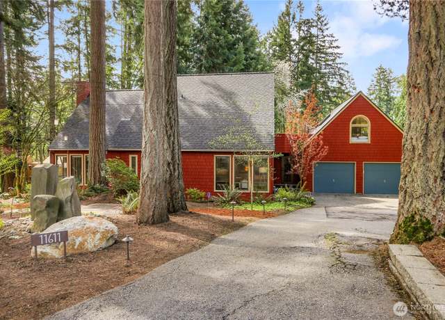 Property at 11611 73rd Pl NE, Kirkland, WA 98034, 3 beds, 3.5 baths