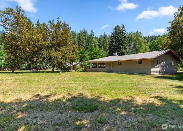 Property at 9327 E Leavenworth Rd, Leavenworth, WA 98826, 3 beds, 2 baths