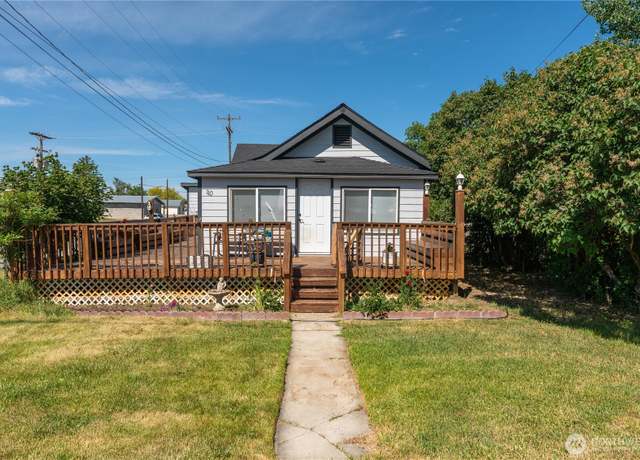 Property at 110 S Mansfield Blvd, Mansfield, WA 98830, 3 beds, 1 bath