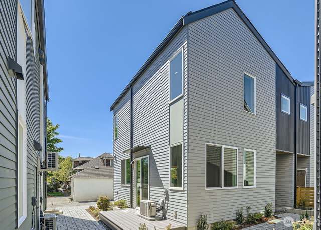 Property at 8471 Seward Park Ave S, Seattle, WA 98118, 2 beds, 1.5 baths