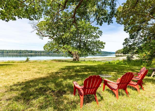 Property at 782 E Maples Rd, Shelton, WA 98584, 3 beds, 1 bath