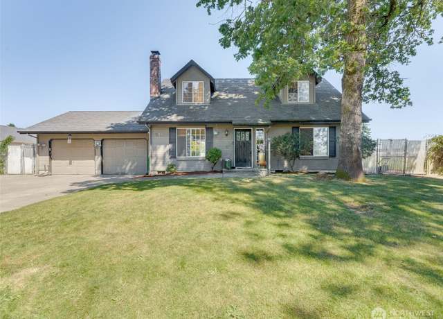 Property at 611 NW 4th Pl, Battle Ground, WA 98604, 3 beds, 2.5 baths