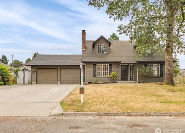 Property at 611 NW 4th Pl, Battle Ground, WA 98604, 3 beds, 2.5 baths