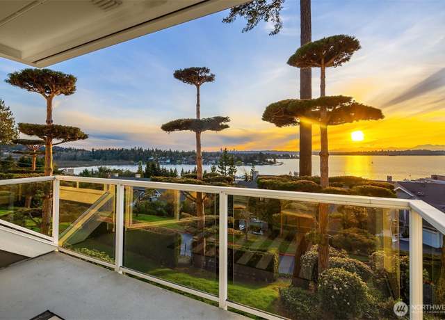 Property at 5404 Lake Washington Blvd NE Unit G, Kirkland, WA 98033, 2 beds, 2 baths
