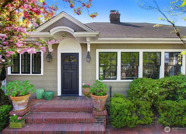 Property at 2221 12th Ave E, Seattle, WA 98102, 2 beds, 1.5 baths