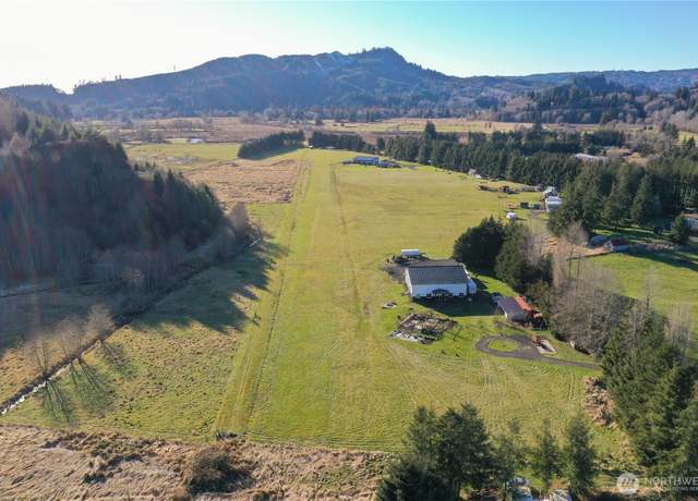 Property at 314 E Valley Rd, Skamokawa, WA 98647, 3 beds, 2.5 baths