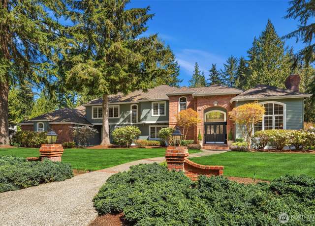 Property at 14232 221st Ave NE, Woodinville, WA 98077, 4 beds, 4.5 baths