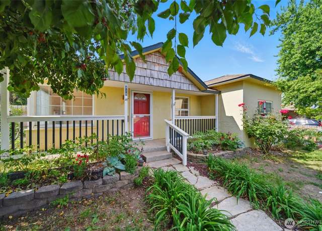 Property at 418 SE 12th St, College Place, WA 99324, 3 beds, 1 bath