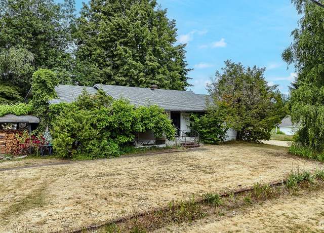 Property at 9139 Burnett Rd SE, Yelm, WA 98597, 5 beds, 2.5 baths