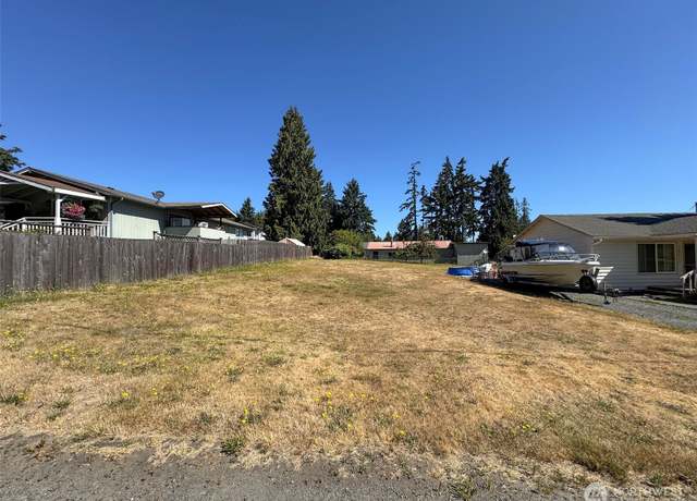 Property at 1031 W Spruce St, Port Angeles, WA 98363