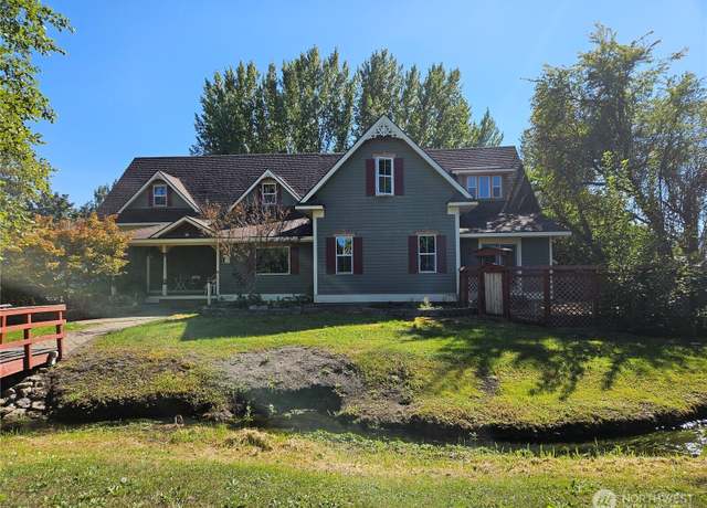 Property at 903 W King Ave, Chewelah, WA 99109, 4 beds, 3.5 baths