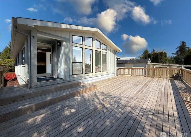 Property at 13320 Highway 99 #208, Everett, WA 98204, 2 beds, 2 baths