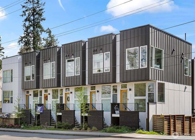 Property at 1271 N 145th St, Seattle, WA 98133, 2 beds, 2 baths