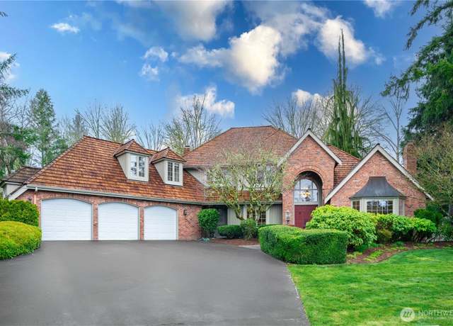 Property at 22104 NE 66th Pl, Redmond, WA 98053, 4 beds, 2.5 baths