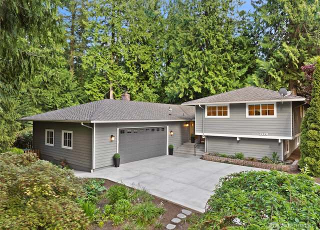 Property at 3420 210 Pl NE, Sammamish, WA 98074, 4 beds, 3.5 baths