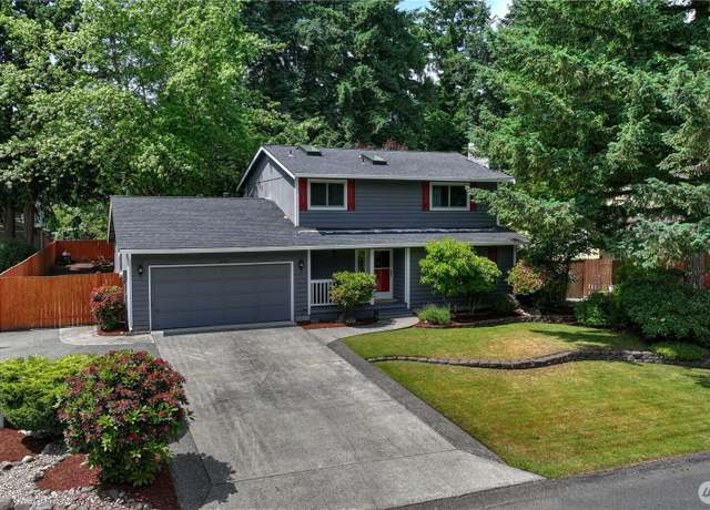 Property at 16420 92nd Avenue Ct E, Puyallup, WA 98375, 3 beds, 2.5 baths