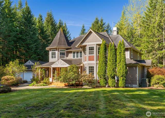 Property at 8625 353rd Ave NE, Carnation, WA 98014, 5 beds, 3.5 baths