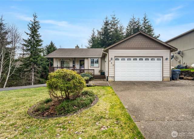 Property at 405 Andrews Ave, Cosmopolis, WA 98537, 3 beds, 2 baths