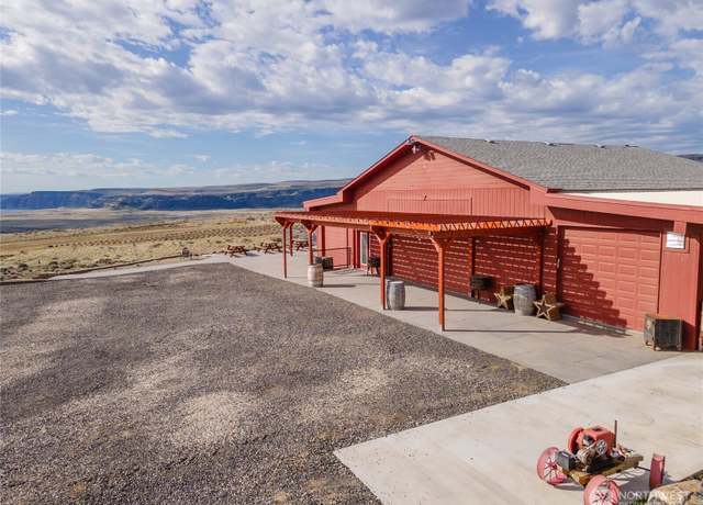 Property at 117 Freese Rd, Quincy, WA 98848, 4 beds, 4 baths