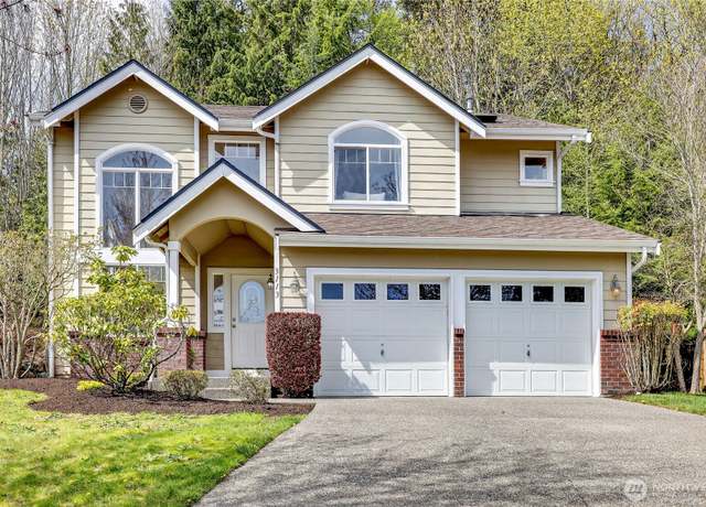 Property at 3113 NE Seahurst Ct, Bremerton, WA 98311, 4 beds, 2.5 baths