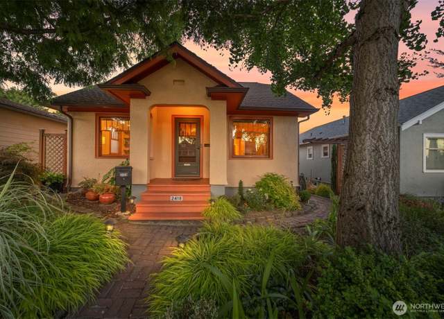 Property at 2418 Ellis St, Bellingham, WA 98225, 2 beds, 1 bath